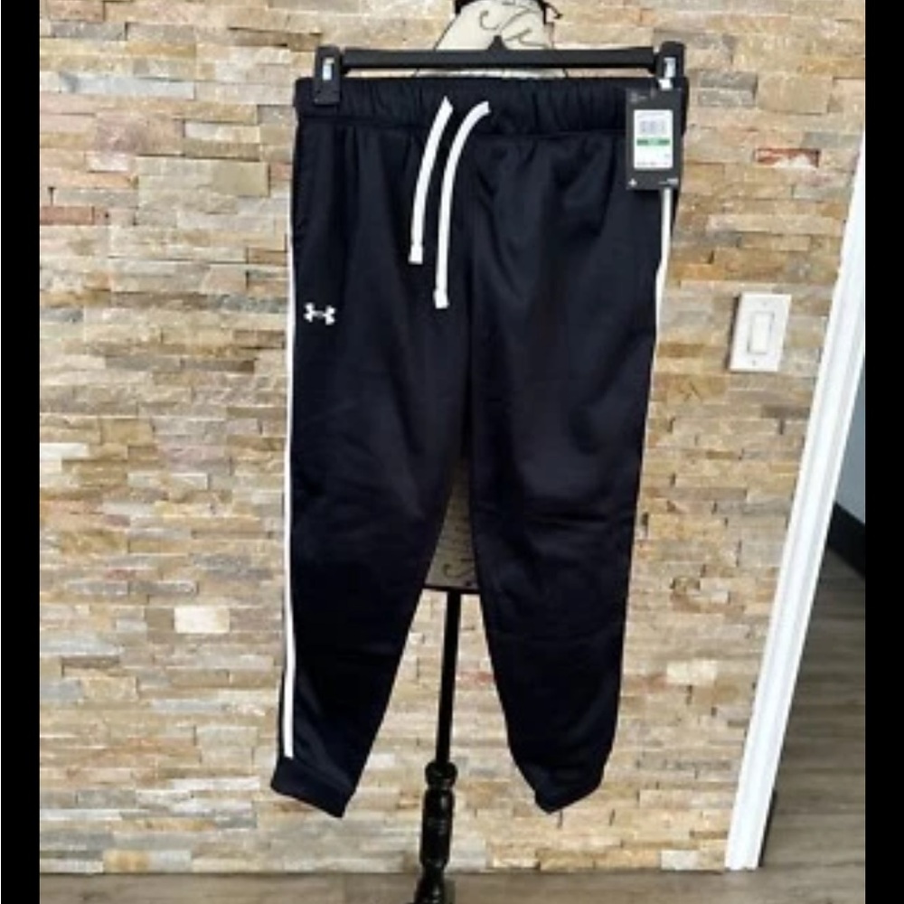 Under Armour Black Sweatpants Tapered Fit girls large